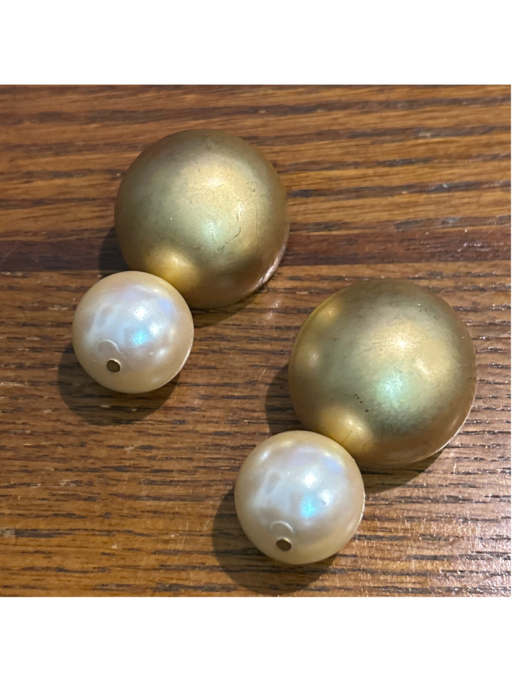 Women's lightweight Pearl and Gold Ball Stud Earrings One Size Gold White